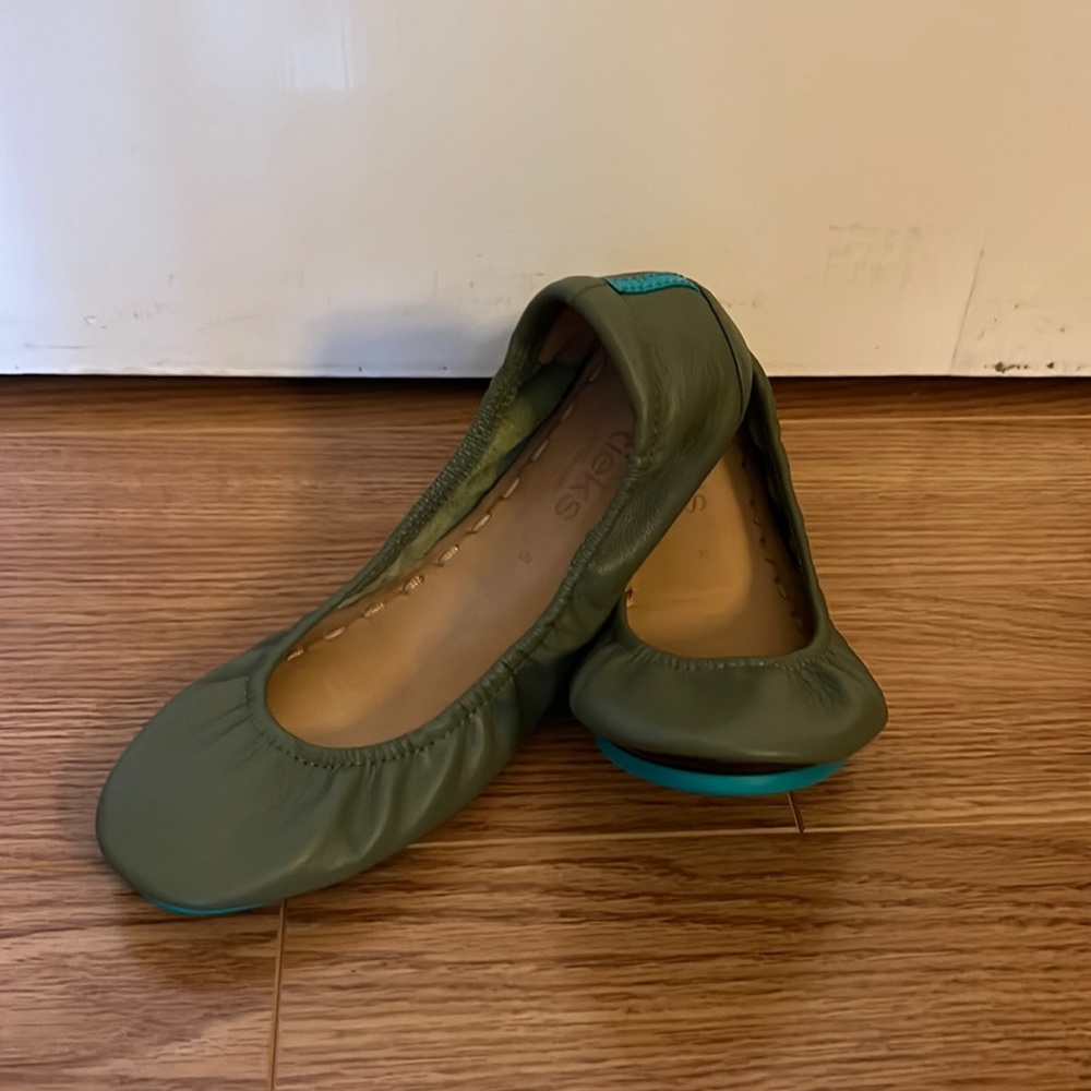 Very Gently Used Tieks - Olive